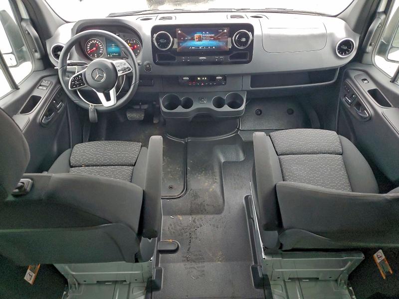 MERCEDES-BENZ SPRINTER 2022 VIN W1X4EBVY5NP489961