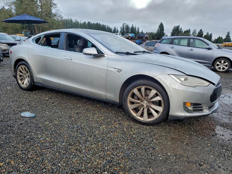 Фото 4 - TESLA MODEL S