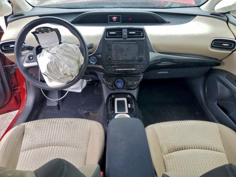 Фото 8 - TOYOTA PRIUS