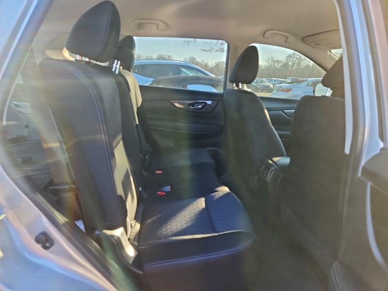 Фото 11 - NISSAN ROGUE