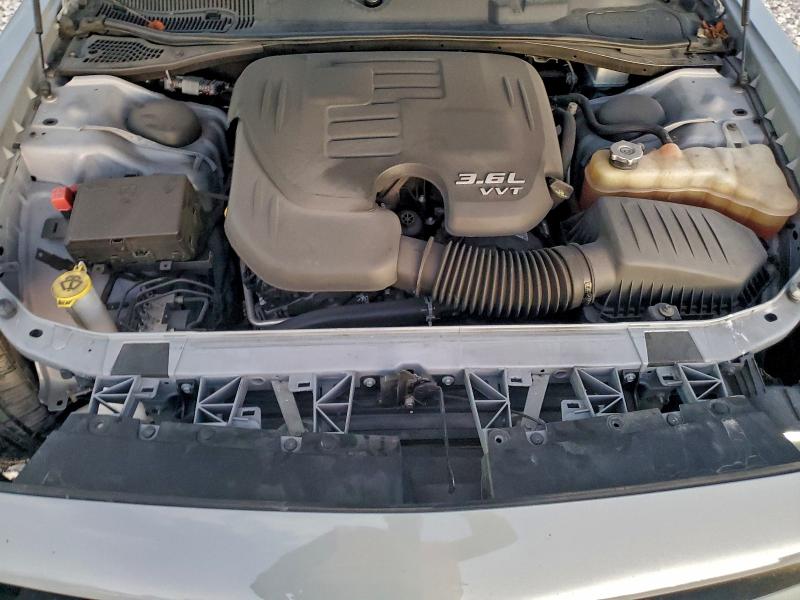 Фото 11 - DODGE CHALLENGER