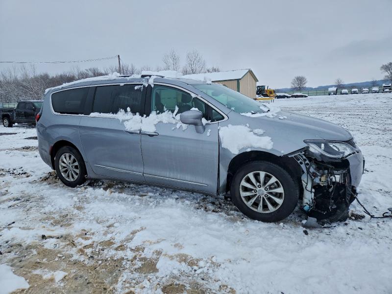Фото 4 - CHRYSLER PACIFICA