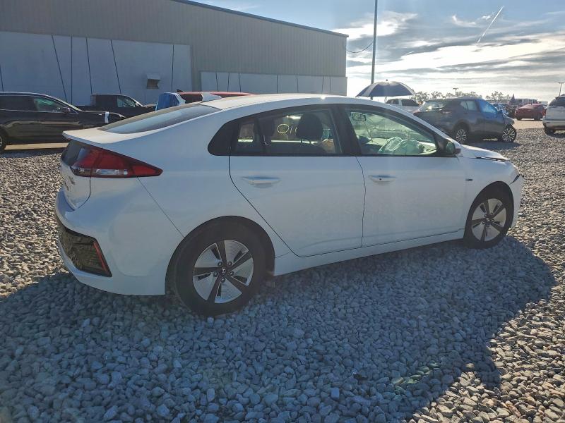 Фото 3 - HYUNDAI IONIQ