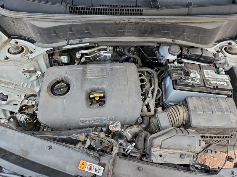 Фото 12 - KIA SELTOS