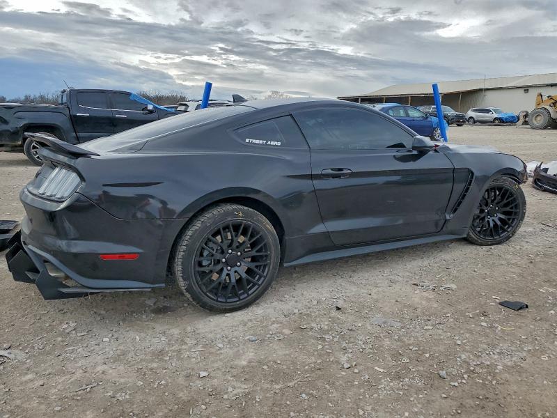 Фото 3 - FORD MUSTANG