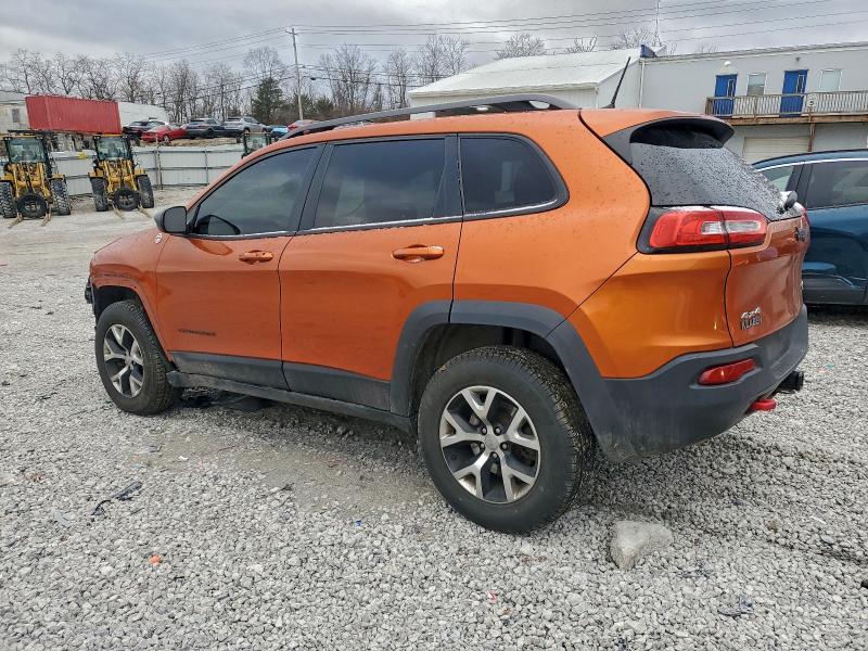 Фото 2 - JEEP CHEROKEE