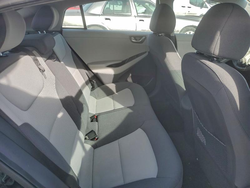 Фото 10 - HYUNDAI IONIQ