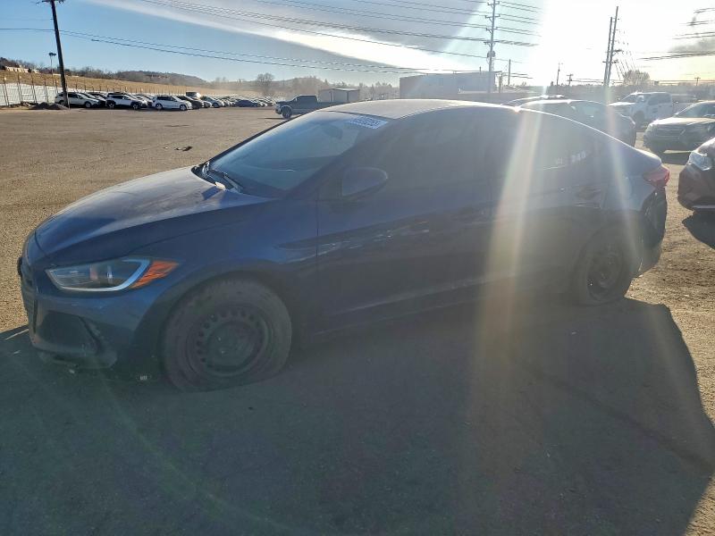 Фото 1 - HYUNDAI ELANTRA