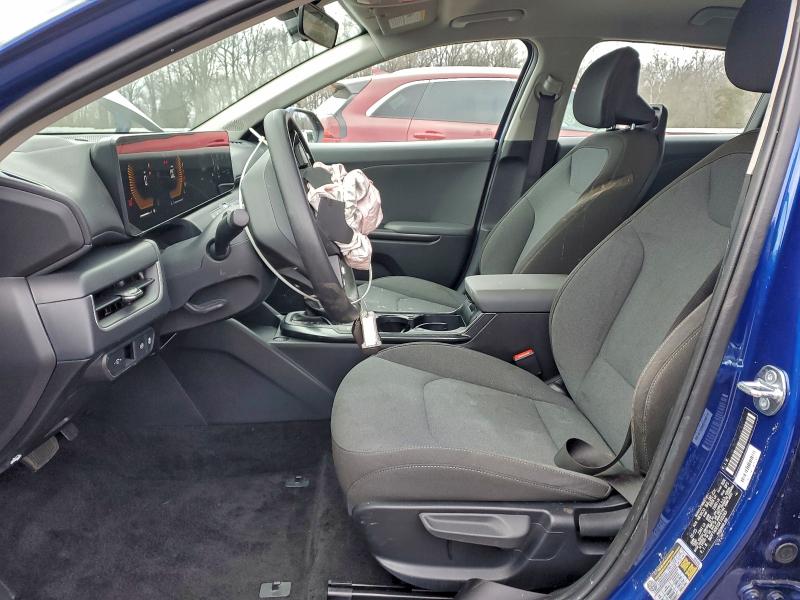 Фото 7 - KIA K4 LX