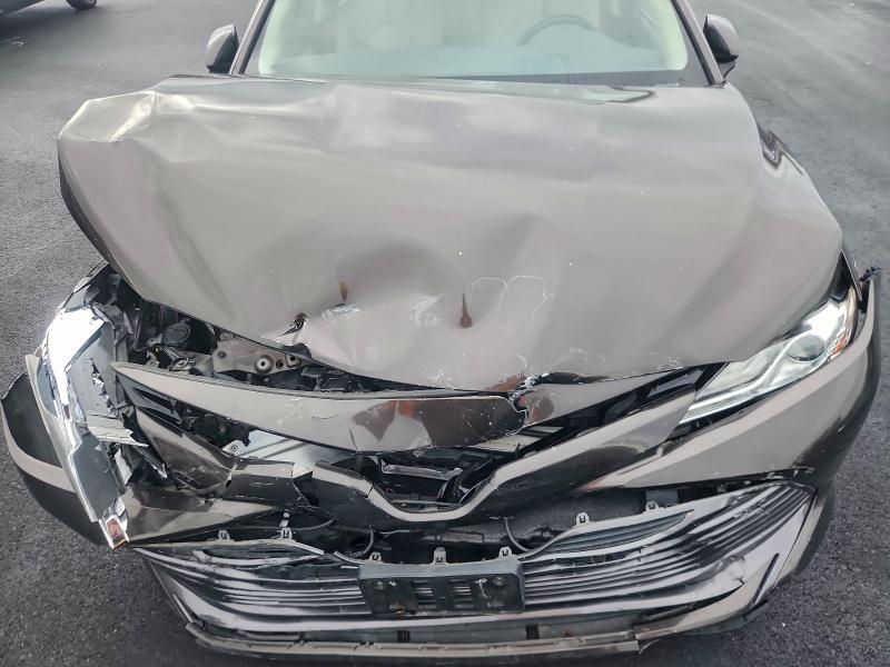 Фото 11 - TOYOTA CAMRY