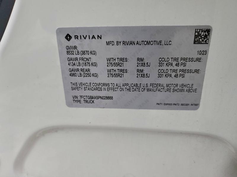 Фото 12 - RIVIAN RIT