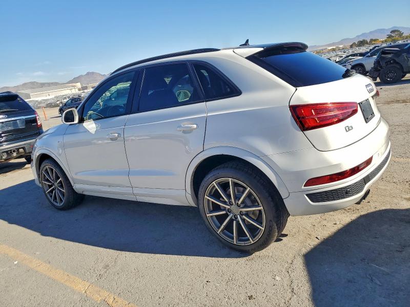 Фото 2 - AUDI Q3