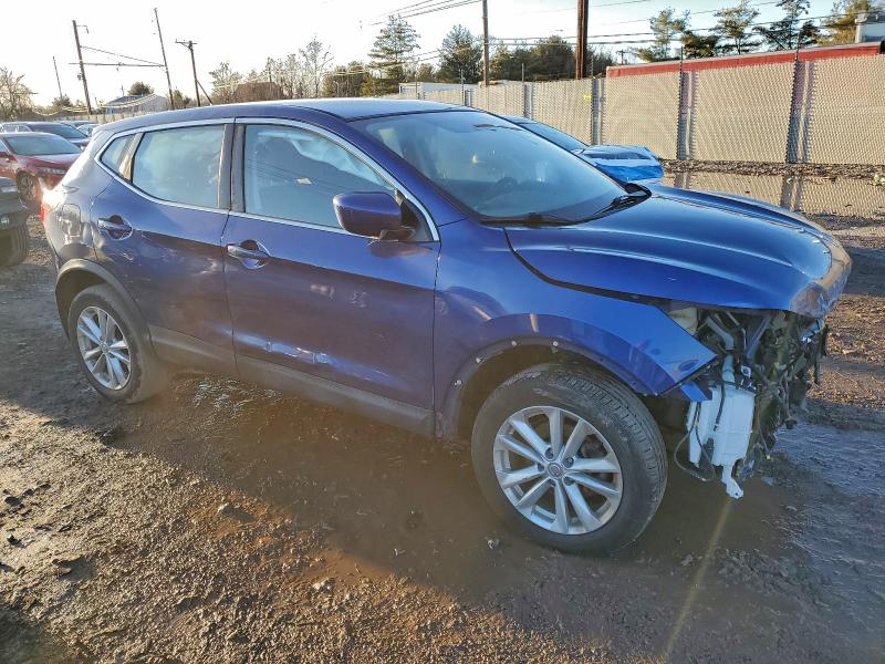 Фото 4 - NISSAN ROGUE