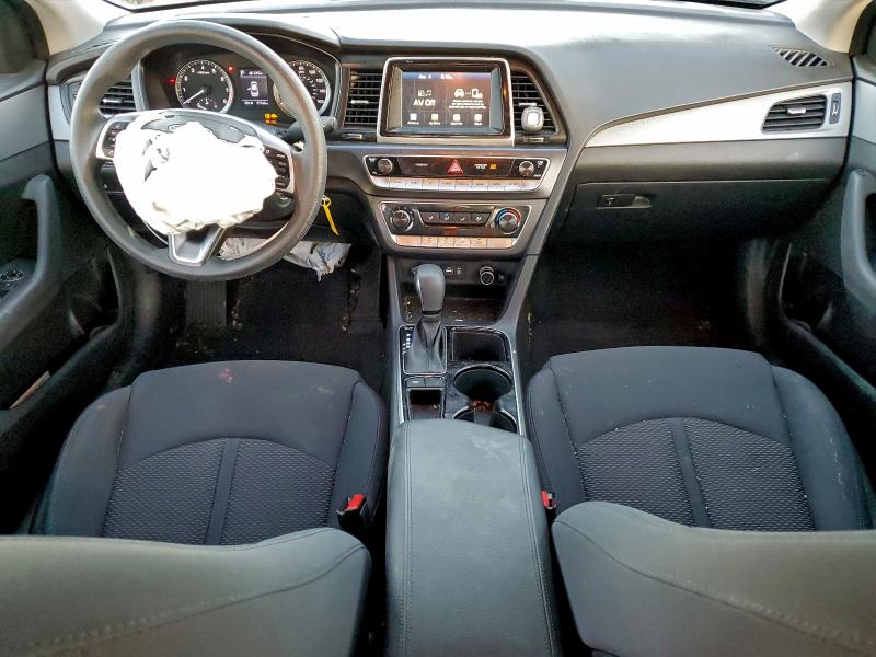 Фото 8 - HYUNDAI SONATA