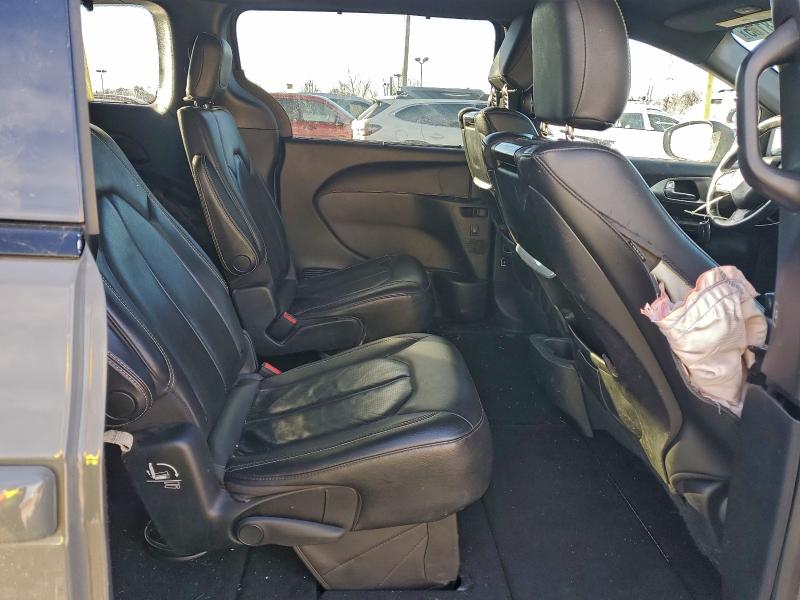 Фото 11 - CHRYSLER PACIFICA