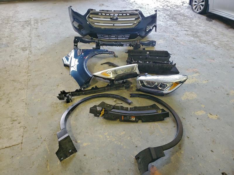 Фото 13 - FORD ESCAPE