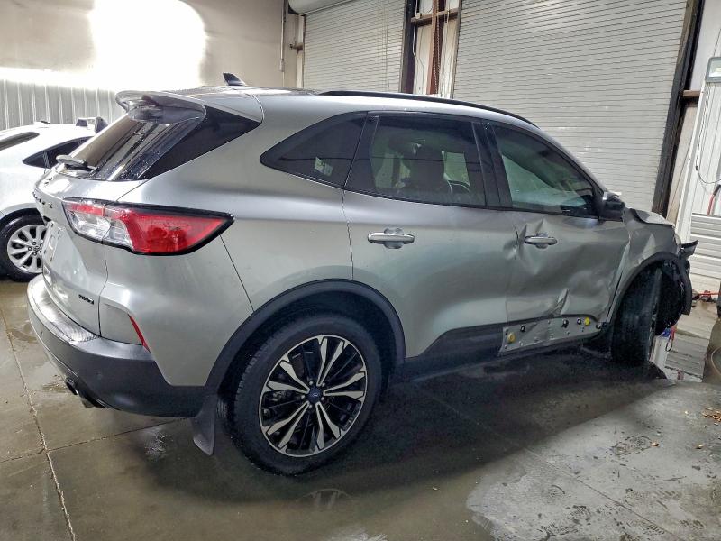 Фото 3 - FORD ESCAPE