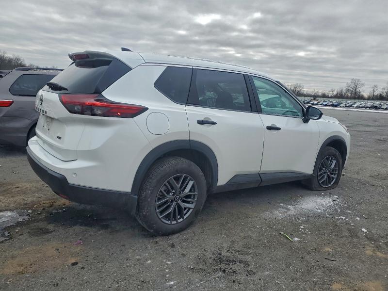 Фото 3 - NISSAN ROGUE