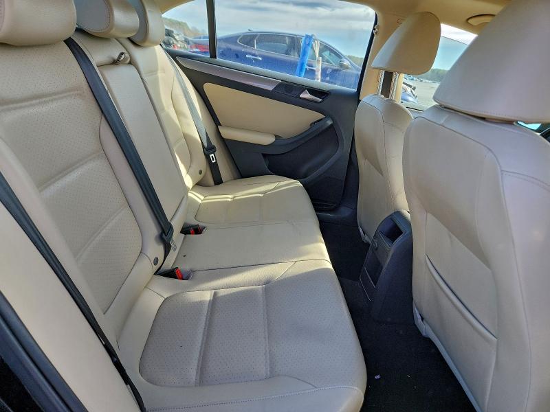 Фото 10 - VOLKSWAGEN JETTA