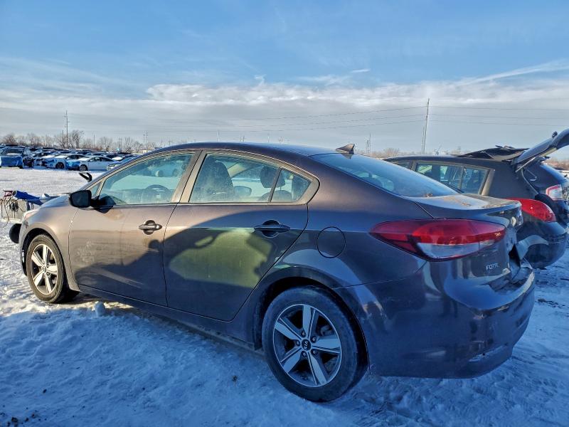 Фото 2 - KIA FORTE