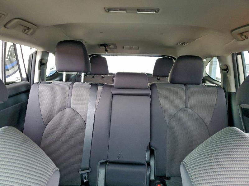 Фото 10 - TOYOTA HIGHLANDER