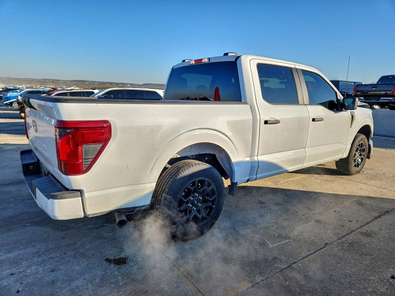 Фото 3 - FORD F150 STX