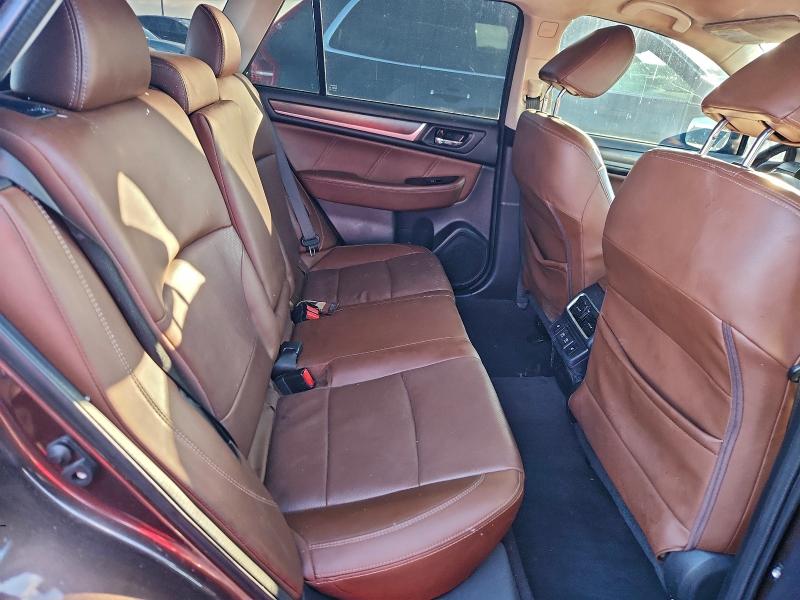 Фото 10 - SUBARU OUTBACK