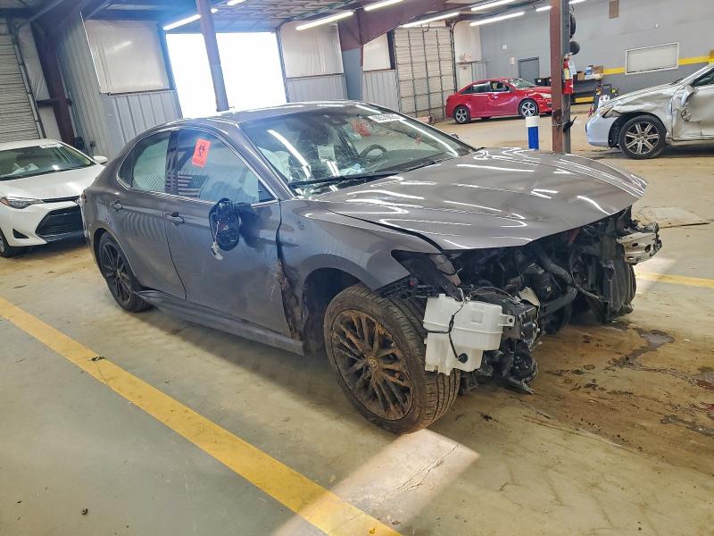 Фото 4 - TOYOTA CAMRY