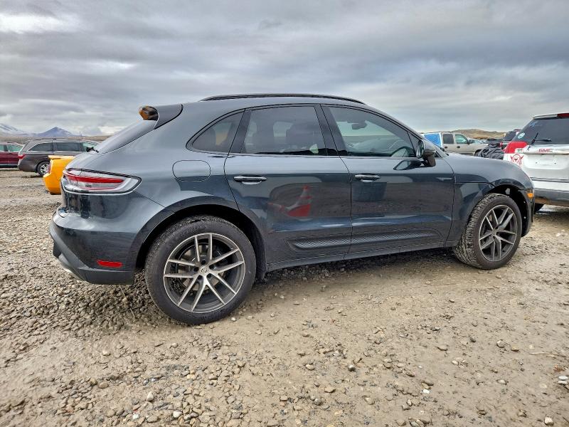 Фото 3 - PORSCHE MACAN BASE