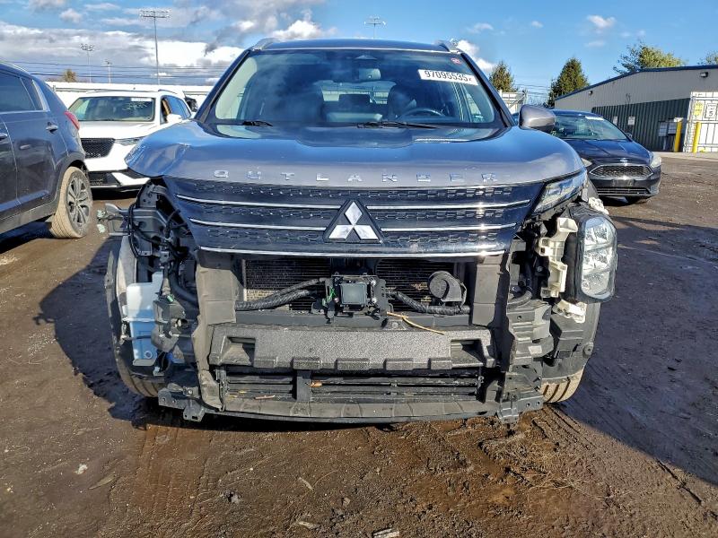 Фото 5 - MITSUBISHI OUTLANDER