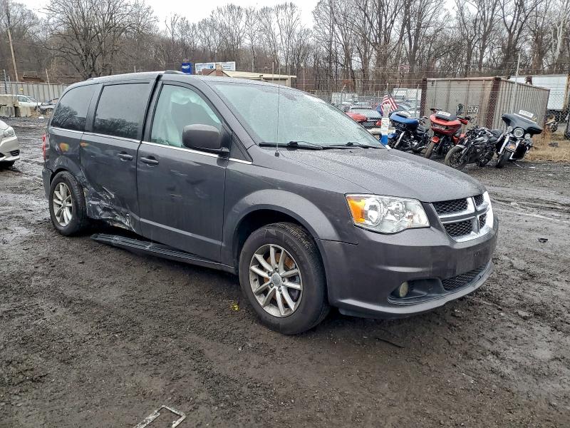 Фото 4 - DODGE CARAVAN