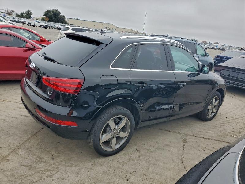 Фото 3 - AUDI Q3