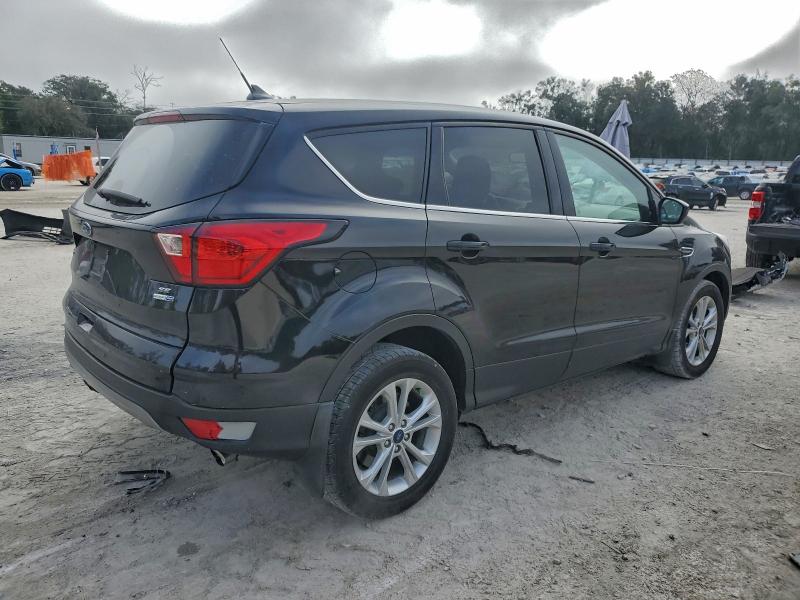 Фото 3 - FORD ESCAPE