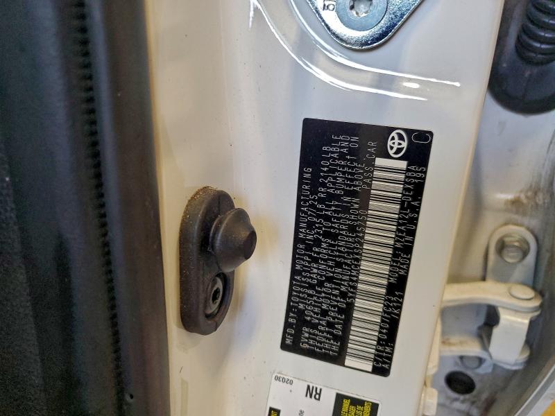 Фото 13 - TOYOTA COROLLA