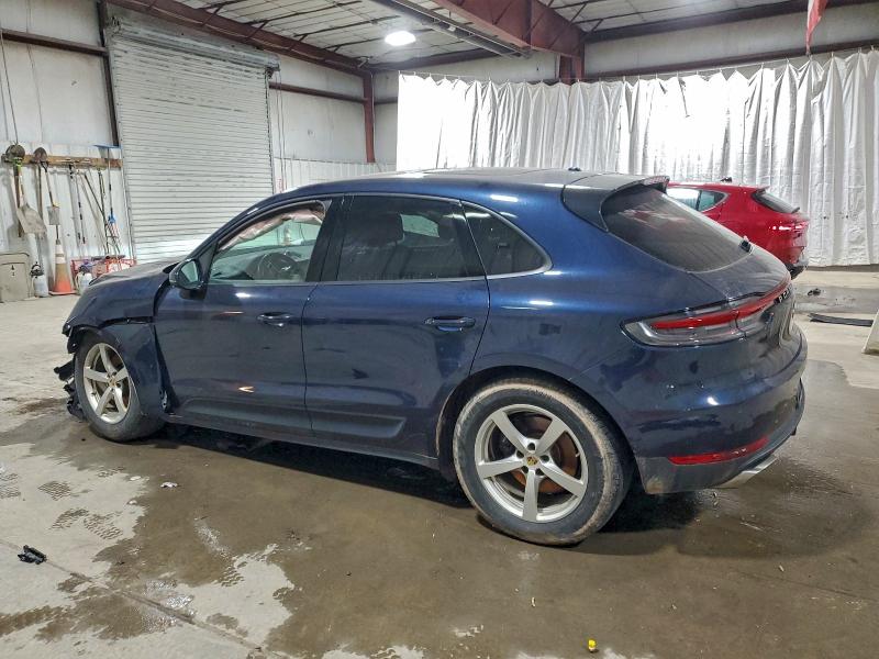 Фото 2 - PORSCHE MACAN