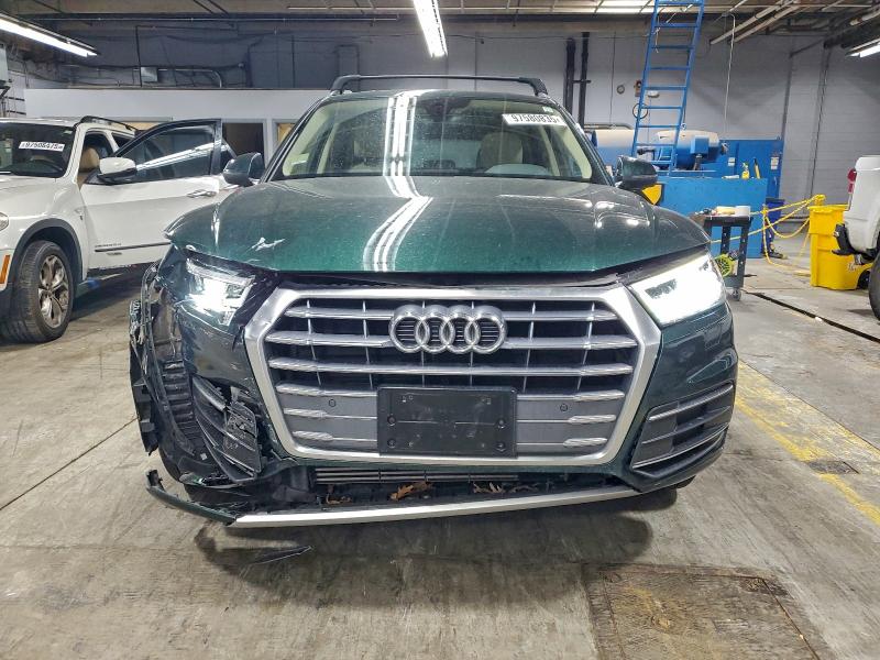 Фото 5 - AUDI Q5