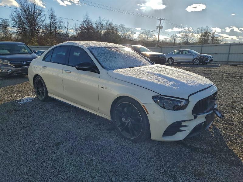 Фото 4 - MERCEDES-BENZ E-CLASS