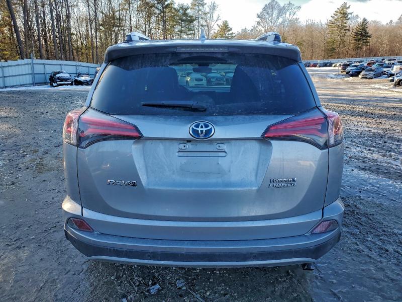 Фото 6 - TOYOTA RAV4