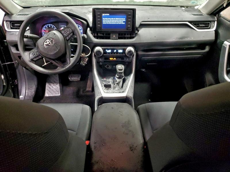 Фото 8 - TOYOTA RAV4