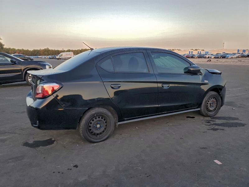 Фото 3 - MITSUBISHI MIRAGE