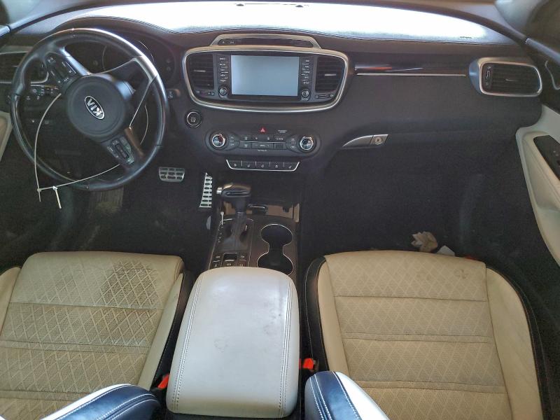 Фото 8 - KIA SORENTO