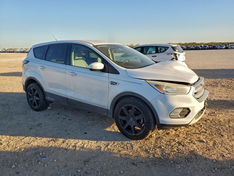 Фото 4 - FORD ESCAPE