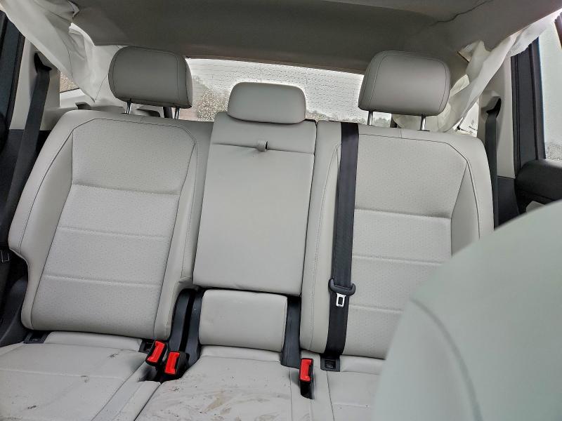 Фото 10 - VOLKSWAGEN TIGUAN