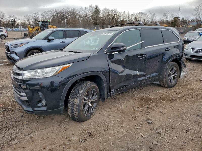 Фото 1 - TOYOTA HIGHLANDER