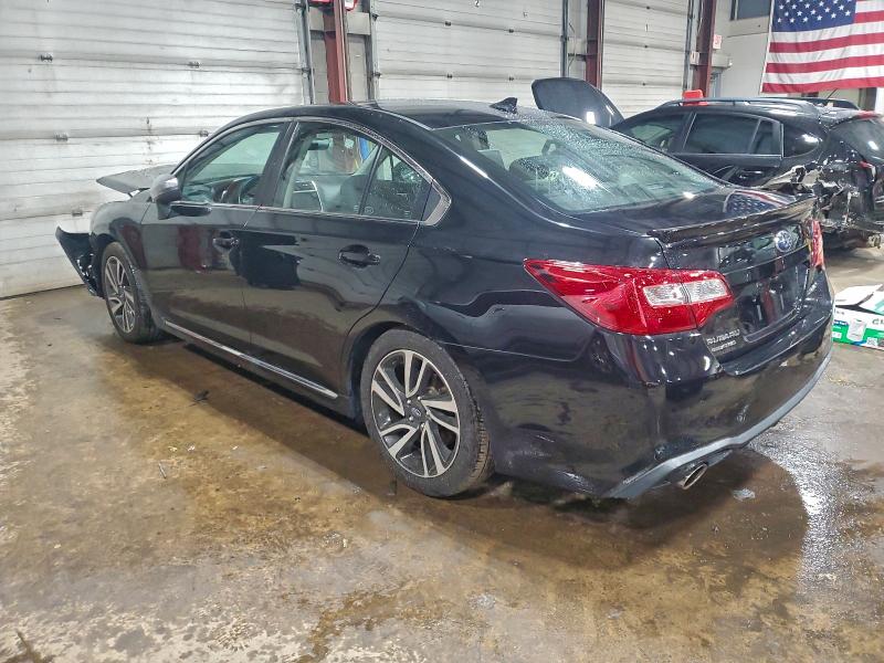 Фото 2 - SUBARU LEGACY