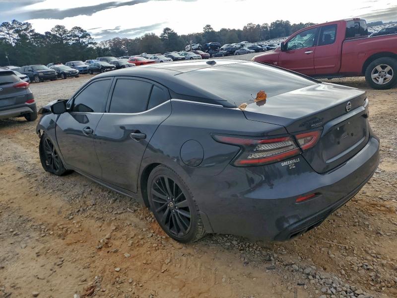 Фото 2 - NISSAN MAXIMA