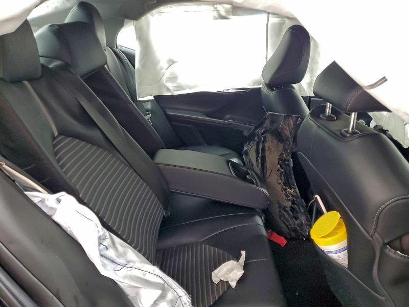 Фото 10 - TOYOTA CAMRY