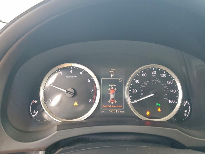 Фото 9 - LEXUS IS