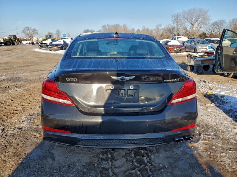 Фото 6 - GENESIS G70