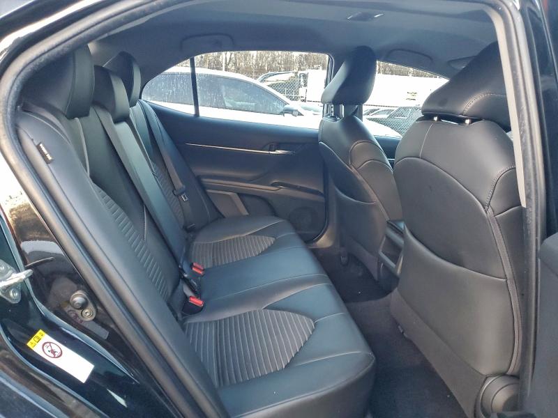 Фото 10 - TOYOTA CAMRY